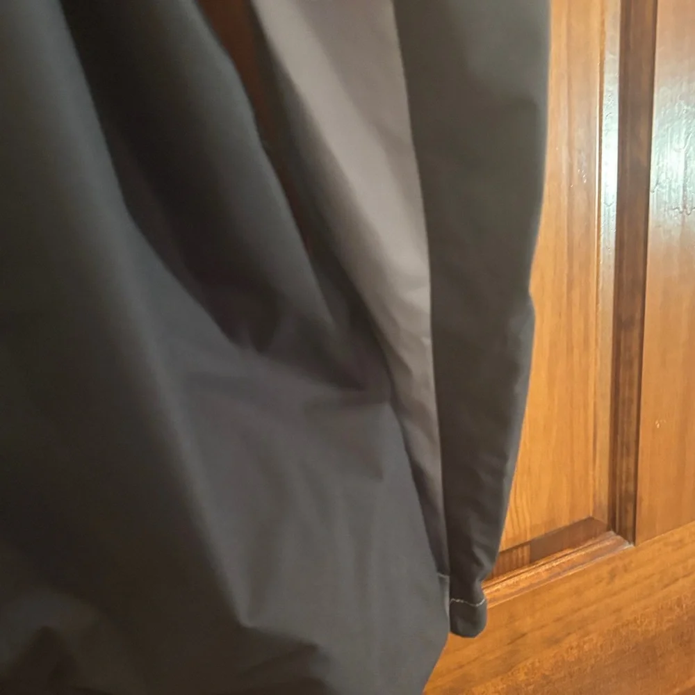 Columbia Gray and Black Ski Jacket - Picture 15 of 16